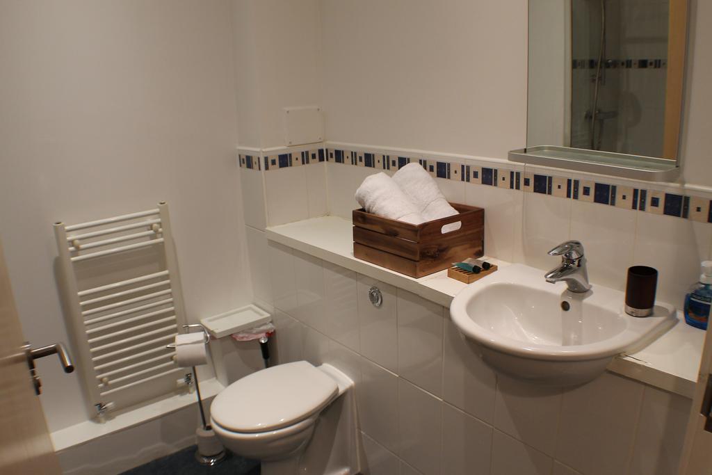 Apartment On Drybrough Crescent 3/6 エディンバラ エクステリア 写真